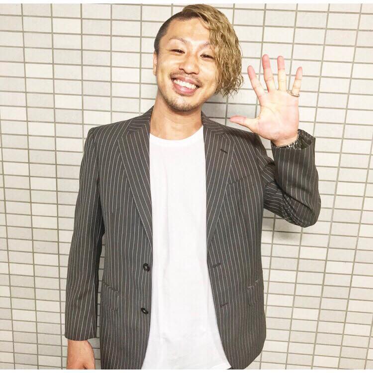 オーダースーツ,オーダーシャツ,オーダーベルト,オーダーネクタイ,神戸,三宮,安い,格安,オーダー,サロン,GISE,ジセ,FIGALO,フィガロ,ドミニックフランス,ドーメル,ゼニア,ロロピアーナ,カノニコ,ビエレッシ,ダローデイル,オーダータキシード,結婚式,成人式,パーティー,衣装