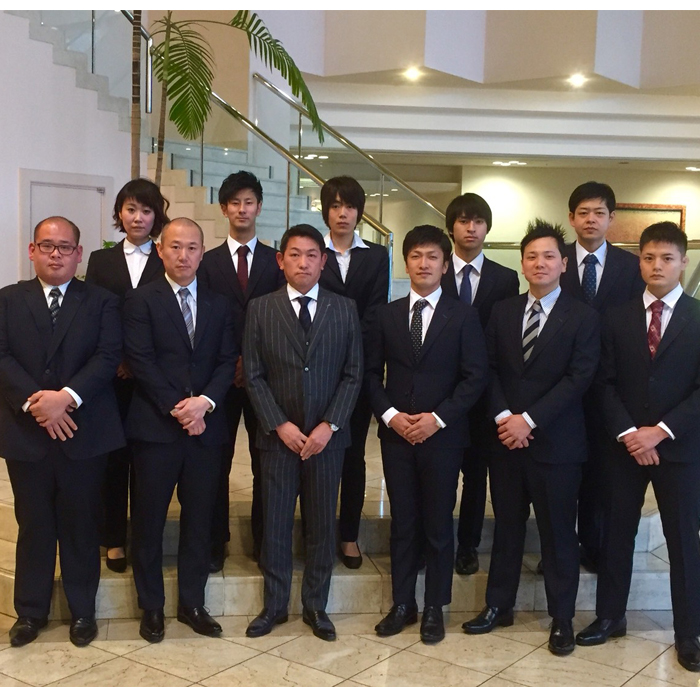 GISE,ジセ,FIGALO,フィガロ,オーダー,オーダーメイド,ビスポーク,オーダースーツ,オーダーシャツ,オーダーベルト,オーダーネクタイ,オーダーシューズ,オーダータキシード,結婚式,成人式,パーティー,衣装,神戸,三宮,兵庫,元町,磯上,大阪,関西,安い,サロン,Dominique France,ドミニックフランス,DORMEUIL,ドーメル,Ermenegildo Zegna,エルメネジルド ゼニア,ゼニア,BATEMAN OGDEN,べイトマン オグデン,Loro Piana,ロロピアーナ,CANONICO,カノニコ,BIELLESI,ビエレッシ,DARROW DALE,ダローデイル,FRATELLI TALLIA DI DELFINO,フラッテリ タリア ディ デルフィノ,デルフィノ,HYDROGEN,ハイドロゲン,BajoLugo,バジョルゴ,TRESTAR,トレスター,安い,格安